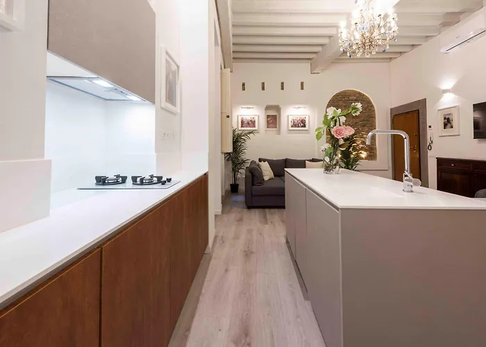 Deluxe Pitti By Mmega Apartment *