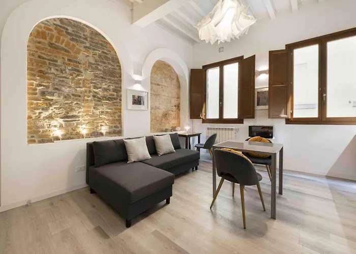 Deluxe Pitti By Mmega Apartment Florence