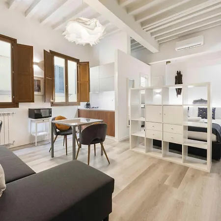 דירה Deluxe Pitti By Mmega